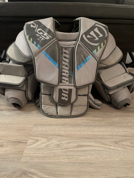 Intermediate M/L Warrior Ritual G5 Goalie Chest Protector  (Used)