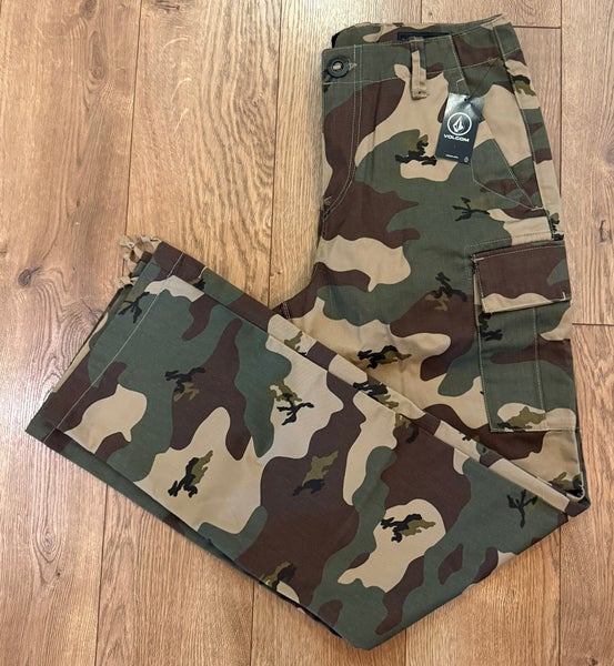 Mens Volcom Relaxed Straight Camouflage March Cargo Pants Size 30 New With Tags