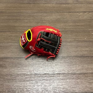 Rawlings Heart of the Hide Cruz 11.75" H Web