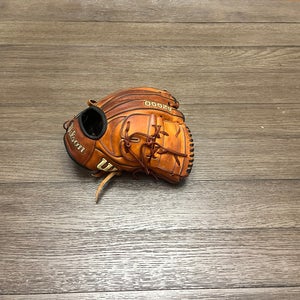 Wilson A2000 B2 12" Two Piece Web