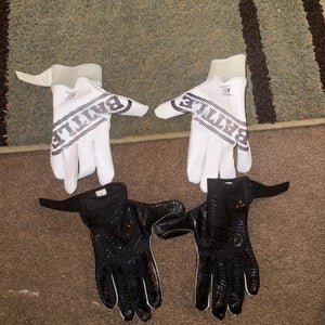 Black XL Adult Battle Gloves (Used)