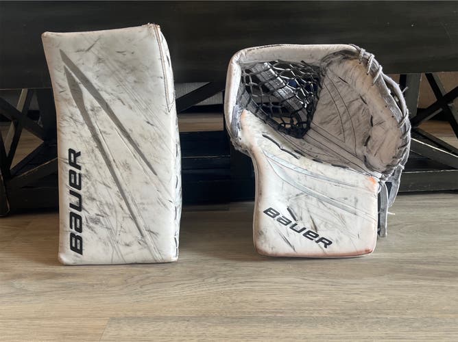 Hyperlite 2 glove and blocker Bauer Regular (Used)