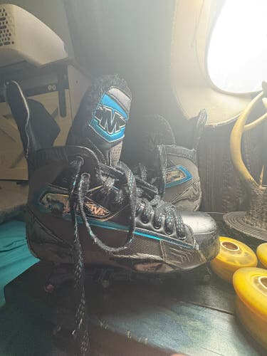 Mission Axiom T7 Hockey Skates Extra Wide Width 8