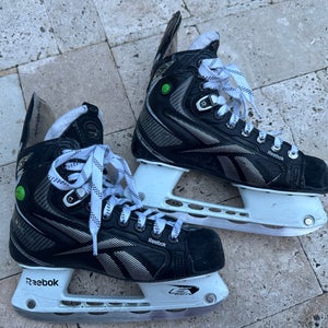Reebok 20K Pump Hockey Skates Regular Width Size 4 (Used)