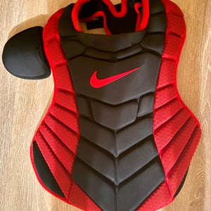 Pro Issue Nike Diamond Elite Catcher's Chest Protector Intermediate 15"