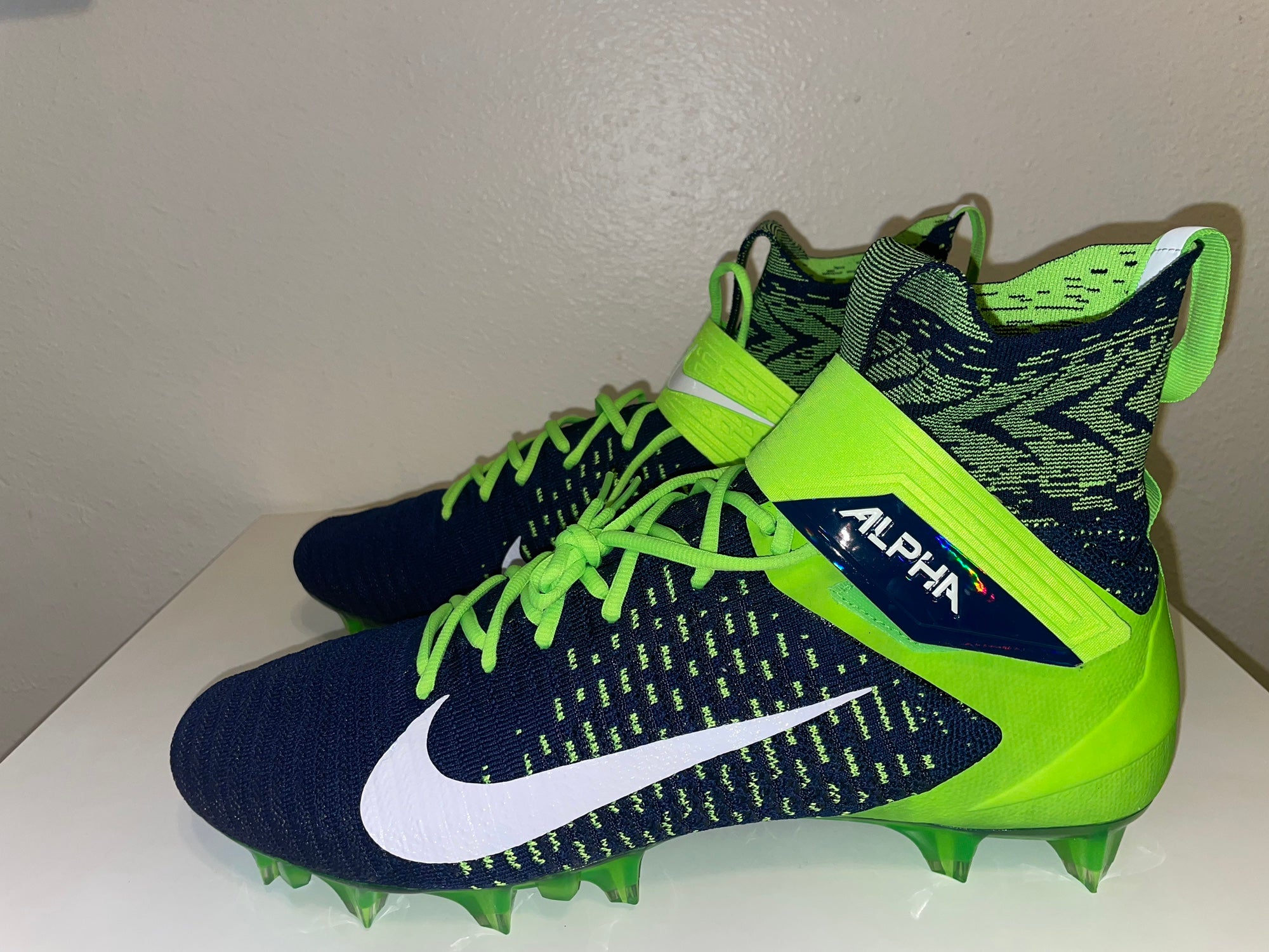 Nike Alpha Menace Elite 2 Flyknit Football Cleats Blue Green Seahawks BV2077-400 Nike Alpha Menace Elite 2 Flyknit Football Cleats Seattle  main image 2