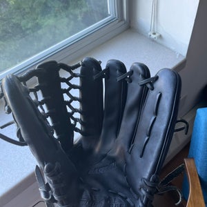 2023 Nike RH Outfield Alpha Huarache Baseball Glove 12.75" (Used)