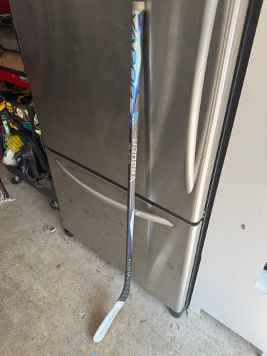 Junior Bauer Vapor FlyLite Right Handed Hockey Stick P92 (Used)