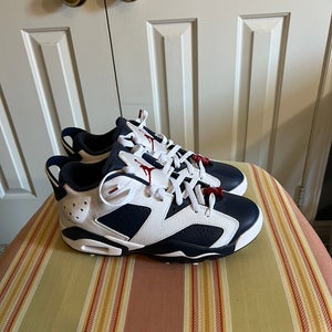 Jordan retro 6 golf shoes