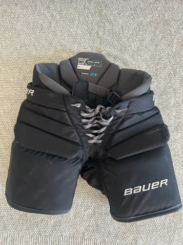 Intermediate Medium Bauer Elite Hockey Goalie Pants (Used)