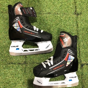 Junior True HZRDUS 5X Hockey Skates Regular Width Size 1.0 (New)