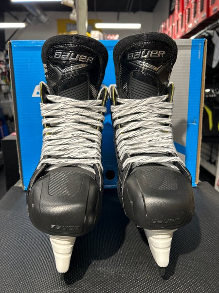 Bauer Supreme Matrix Hockey Skates Regular Width 10 (New)