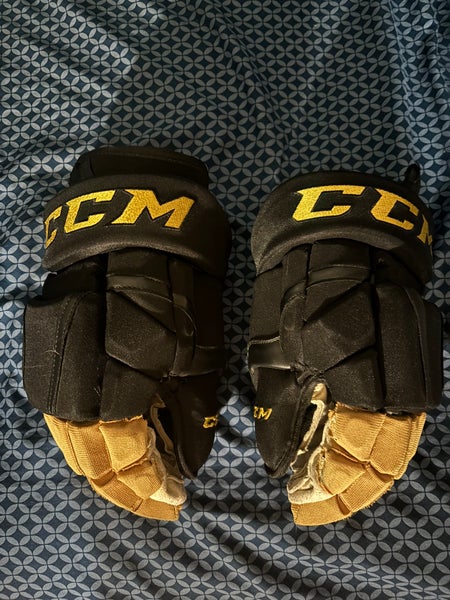 Vegas Golden Knights CCM HG12 Gloves 15" (Used)