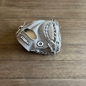 New Steelo Stadium Status 33” Catcher's Mitt