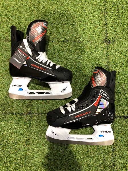 Junior True HZRDUS 5X Hockey Skates Regular Width Size 2.0 (New)