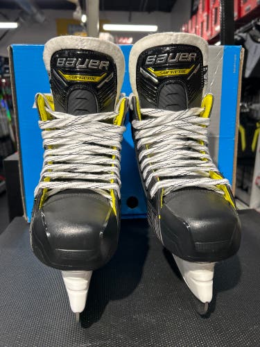 Bauer Supreme M4 Hockey Skates Regular Width 13 (New)