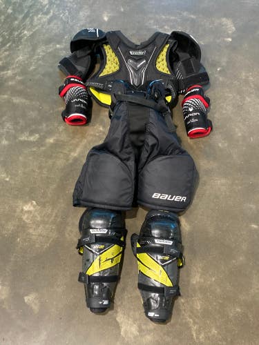 Used Youth LG / Junior SM Bauer Starter Kit | No Gloves