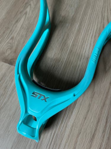 Brand New LE STX Stallion 700 Mint