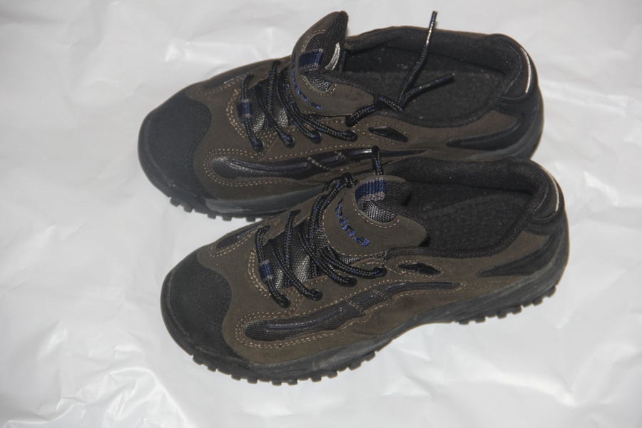 NEW  Alpina trekking hikeing kids boots shoes size 33 Euro new no box