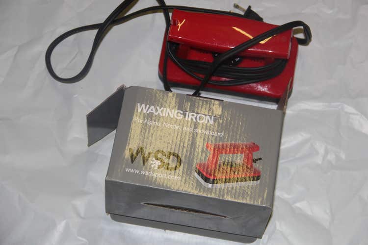 Ski Snowboard Wax Iron Waxing Iron Dimpled plate Red iron USED