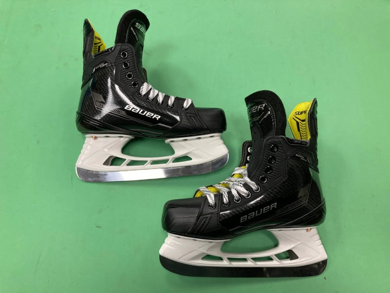 NEW Intermediate Bauer Supreme Ignite Pro+ Hockey Skates Size 5.5 | FIT 2
