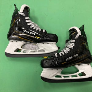 Senior Bauer Supreme M5 Pro Hockey Skates Size 8.5 | FIT 1