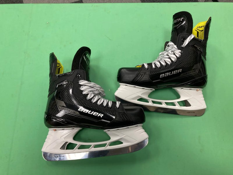 NEW Senior Bauer Supreme Ignite Pro+ Hockey Skates Size 9 | FIT 1