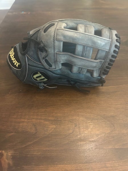 RH Wilson A2000 Baseball Glove 12" (Used)