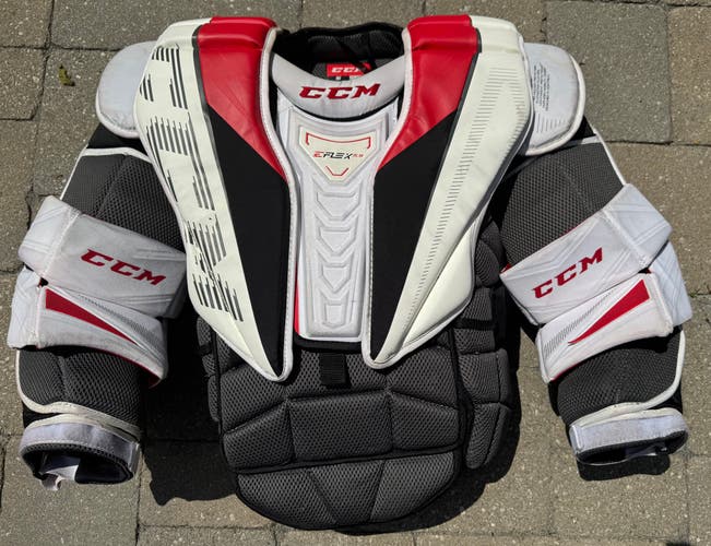 Large CCM Eflex 5.9 Goalie Chest Protector (Used)