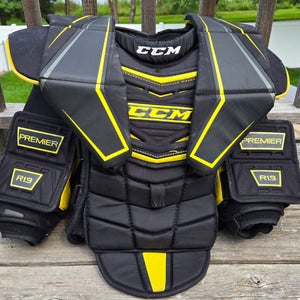 CCM Int M Goalie Chest Protector