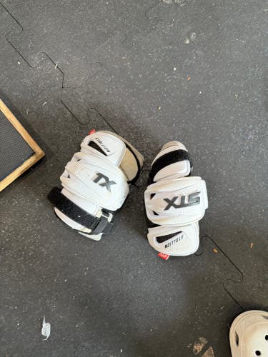 Extra Large Adult STX Stallion 900 Arm Pads (Used)
