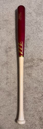Marucci AM22 Pro Maple Youth Bat 30in.