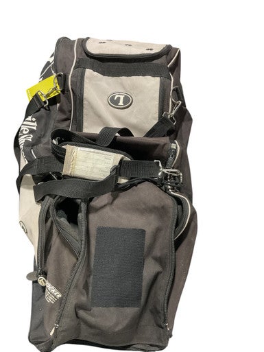 Used Louisville Slugger CARRY BAG BB/SB Player Carry Bag Black 11834-S000038688