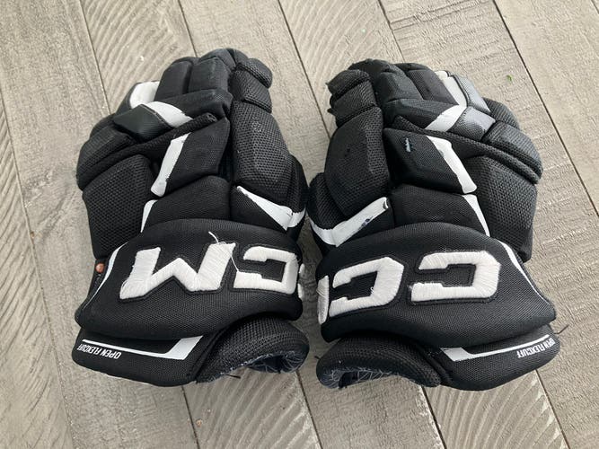 12” Junior CCM FT6 Pro Gloves