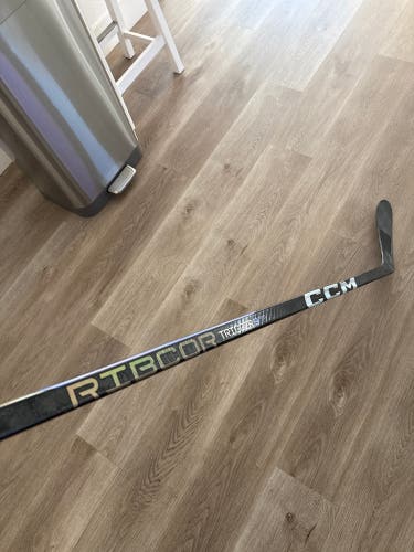 Senior CCM RibCor Trigger 9 Pro Left Hand Hockey Stick P28 (Used)