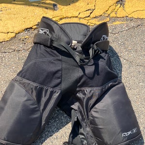 Black Senior XL Reebok 5k Hockey Pants (Used)