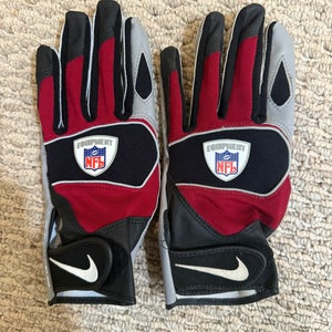 Red XL Adult Nike Superbad Gloves (Used)