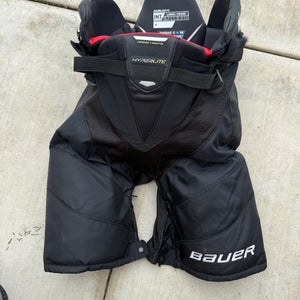 Large Intermediate Bauer Vapor Hyperlite Hockey Pants  (Used)