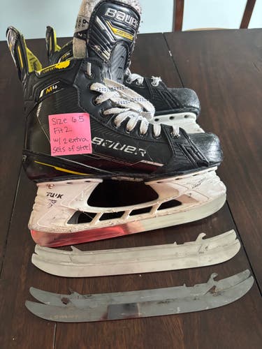 Bauer Supreme Hockey Skates 6.5 (Used)