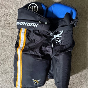 Medium Senior Warrior Hockey Pants Pro Stock (Used)