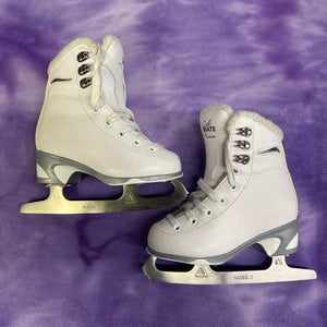 White Jackson Ultima Figure Skates Junior 6 (Used)