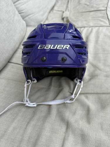 Small Bauer Re-Akt 150 Helmet Purple  (Used)