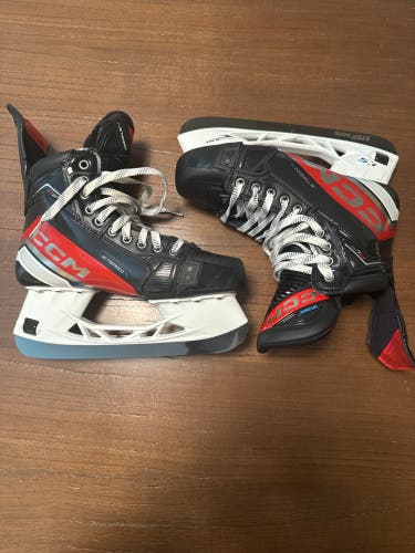 CCM JetSpeed FT6 Pro Hockey Skates Regular Width   8.5 (Used)
