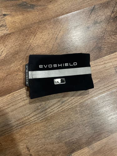 Black Junior EvoShield Wrist Wrist Guards (Used)