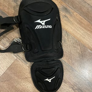 Black Senior Mizuno Shin Guards (Used)