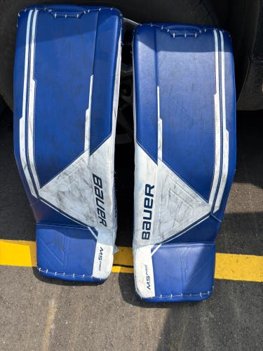 33" Bauer Supreme M5 Pro Goalie Leg Pads (Used)