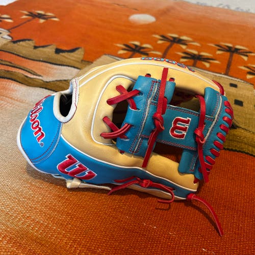 New 2025 Wilson A2000 1786 11.5” Baseball Glove (WBW102714115)
