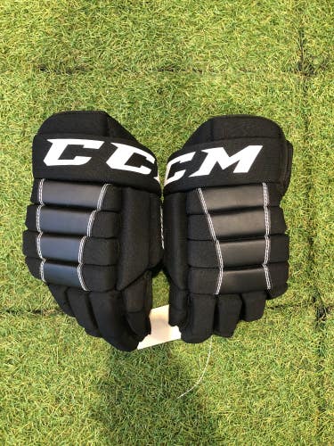 Junior CCM Edge Gloves 12" (Used)