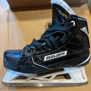 Bauer Supreme 3S Hockey Goalie Skates Regular Width Size 2 (Used)