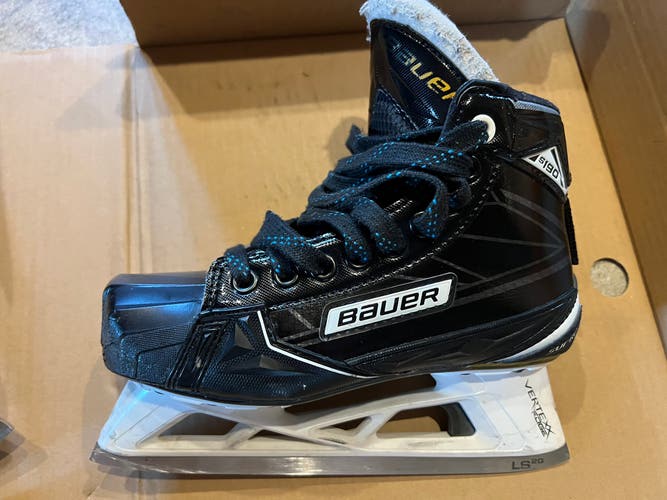 Bauer Supreme 3S Hockey Goalie Skates Regular Width Size 2 (Used)